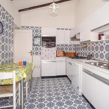 بيت للعطل L'altana *